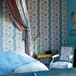 Hotel Chateau De Varenne 4*