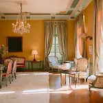 Chateau De Varenne 4* Sauveterre