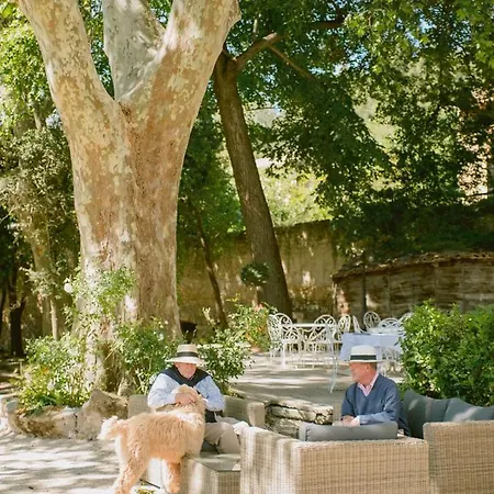 Hotel Chateau De Varenne Sauveterre (Gard)