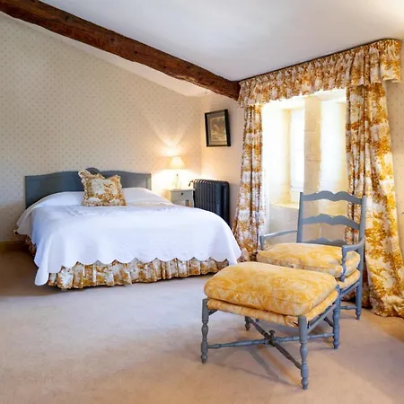 Hotel Chateau De Varenne Sauveterre (Gard)