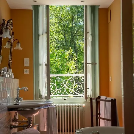 Chateau De Varenne 4*