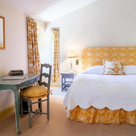 Hotel Chateau De Varenne Sauveterre (Gard)