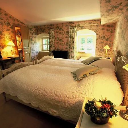 Chateau De Varenne Hotel