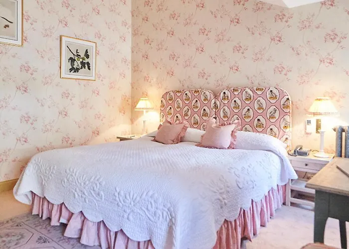 Chateau De Varenne מלון 4*