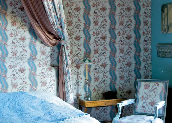 Hotell Chateau De Varenne 4*