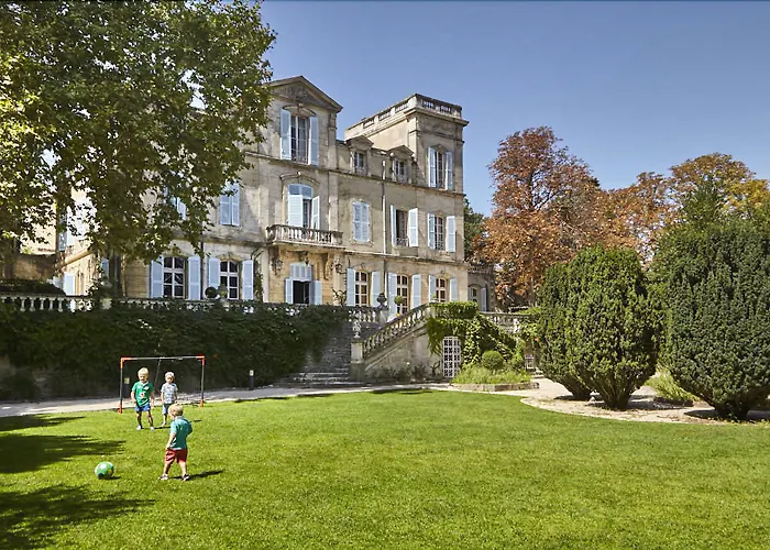 Hotell Chateau De Varenne Sauveterre (Gard)