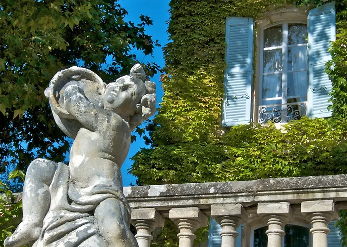 Hotell Chateau De Varenne