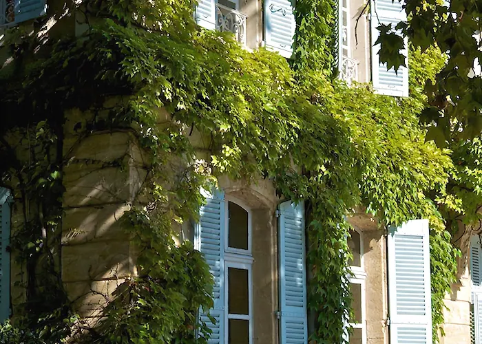 Hotell Chateau De Varenne Sauveterre (Gard)